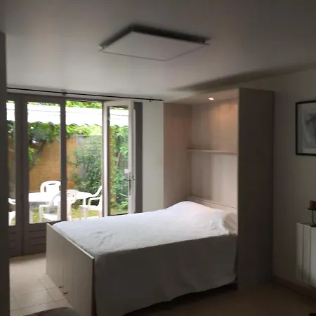 Pied Dans L Eau Apartment